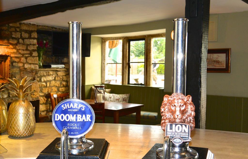 Coach & Horses Bourton-on-the-Water Quarto foto
