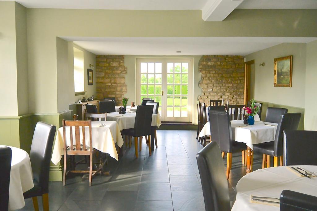 Coach & Horses Bourton-on-the-Water Quarto foto